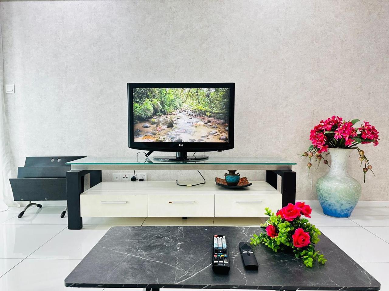 Summer Suites By Hibiscus Kuala Lumpur Bagian luar foto