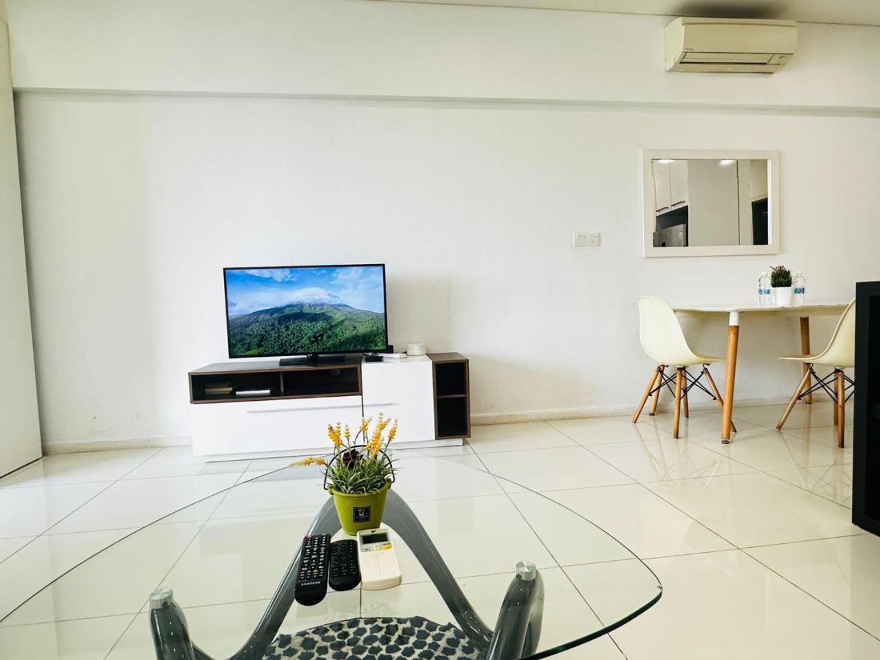 Summer Suites By Hibiscus Kuala Lumpur Bagian luar foto