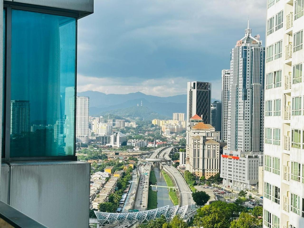 Summer Suites By Hibiscus Kuala Lumpur Bagian luar foto